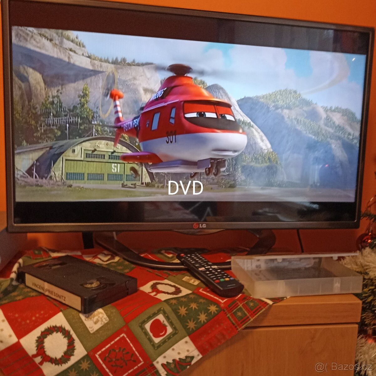 VIDEO/DVD - 9