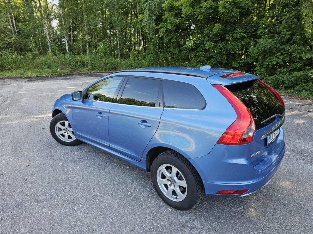 Prodávám Volvo XC60 D4 140 Kw - 9