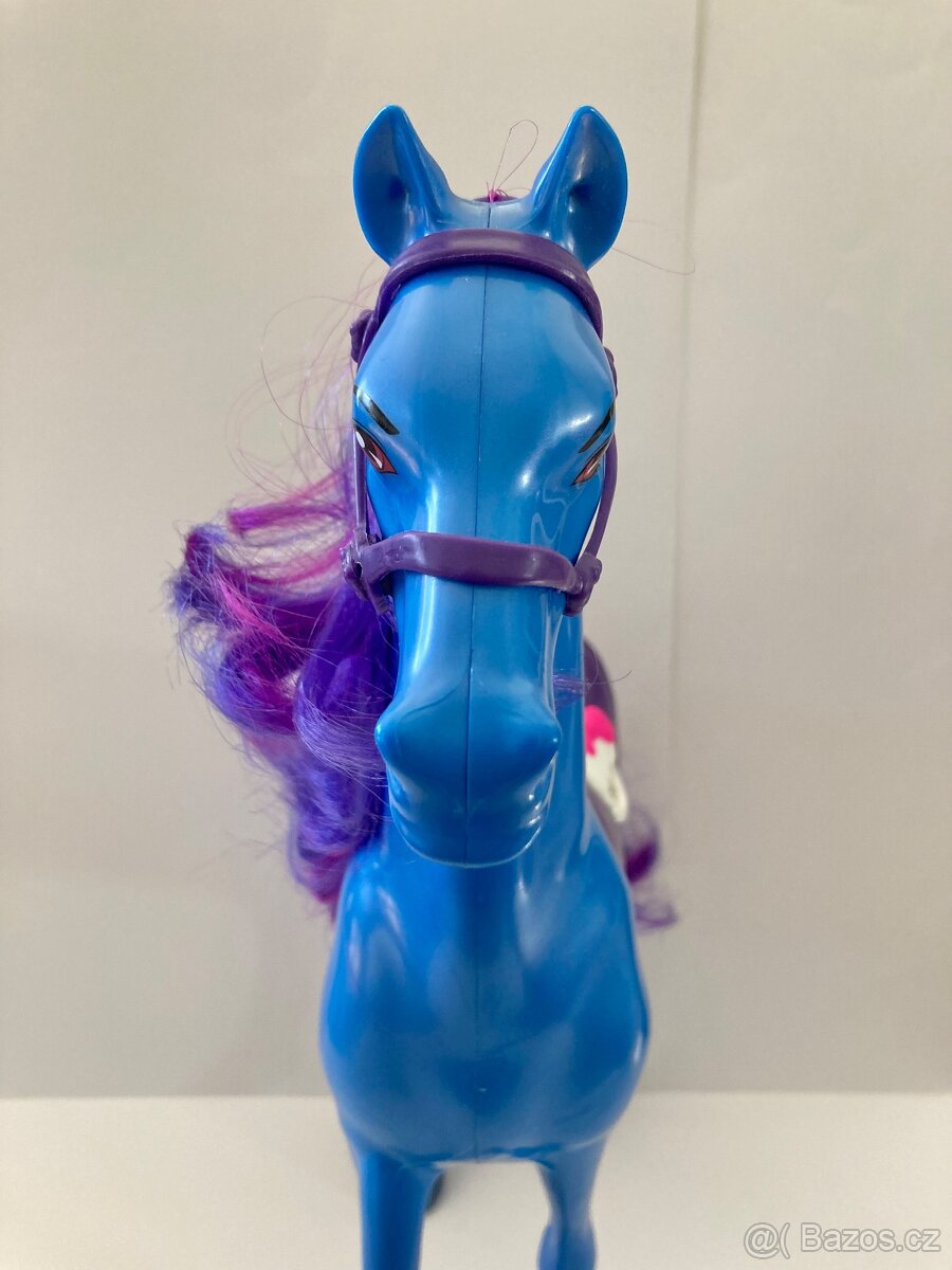 Monster high ředitelka Krváková a kůň - 9