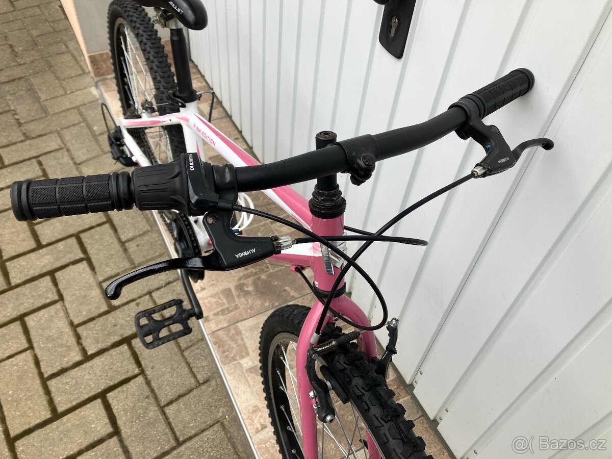 DÍVČÍ KOLO 24 - 9