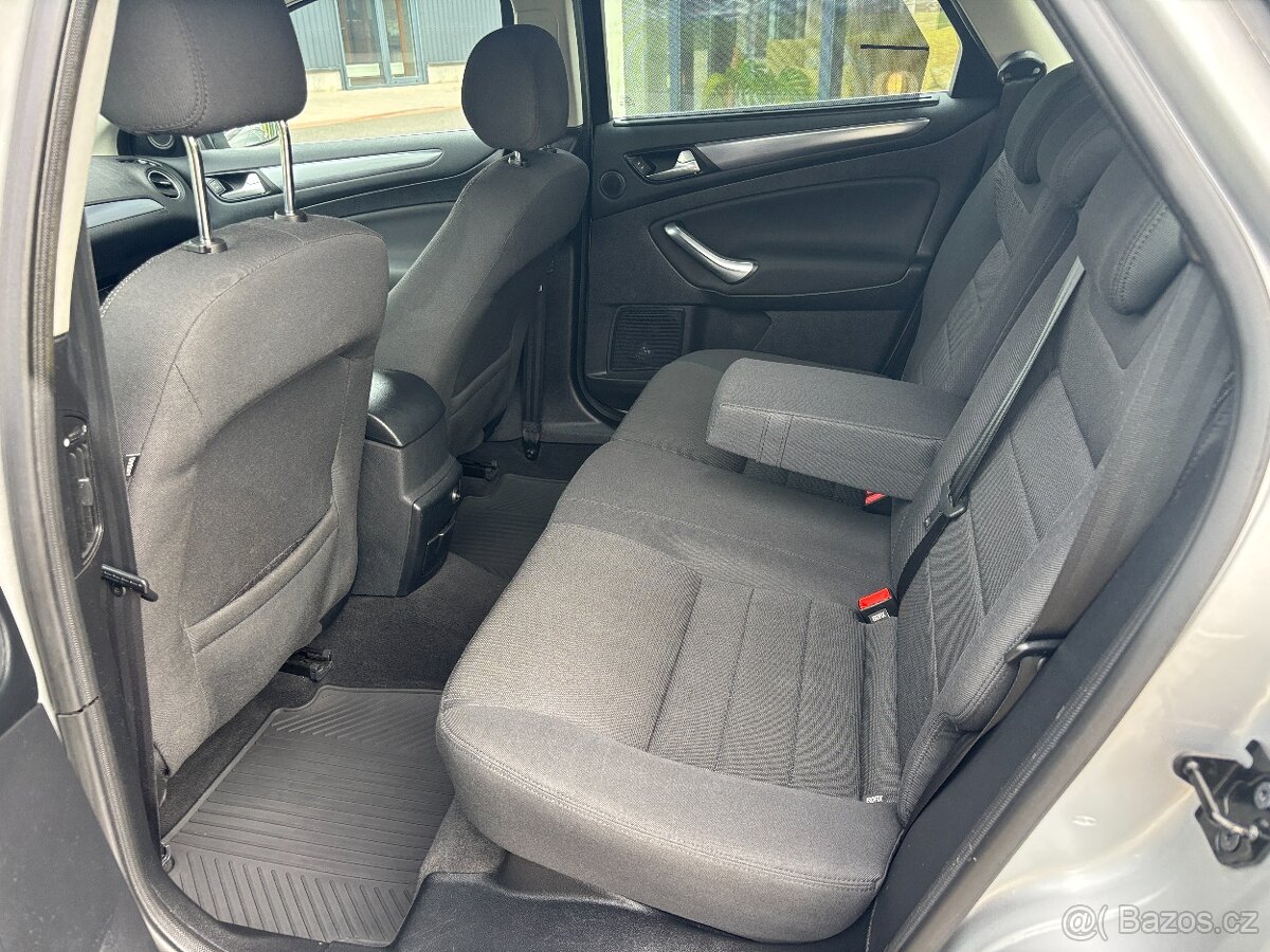 Ford Mondeo 2.2TDCi 129kW Titanium Facelif - 9