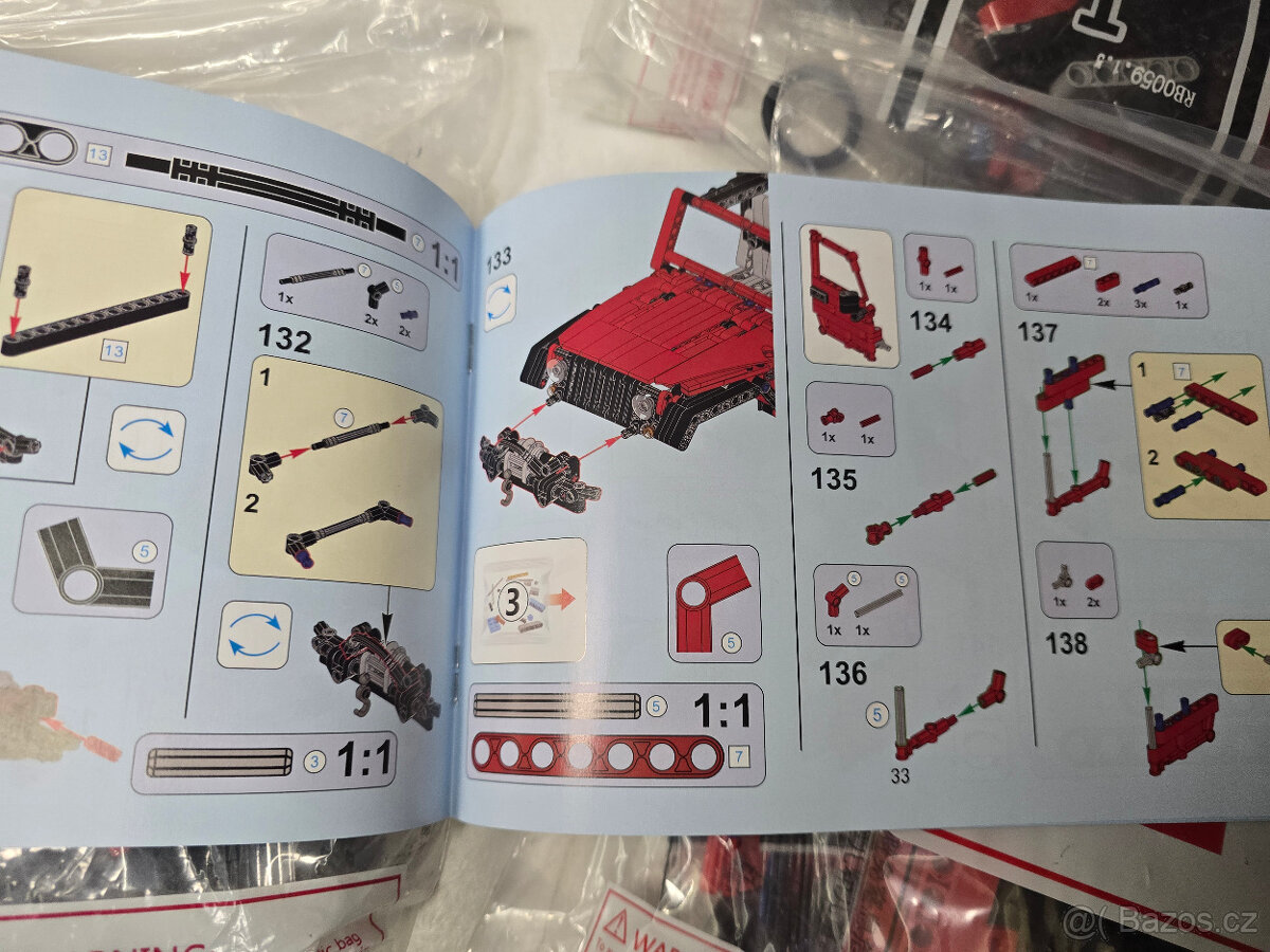 STAVEBNICE Technic Jeep Off-Road auto - 9
