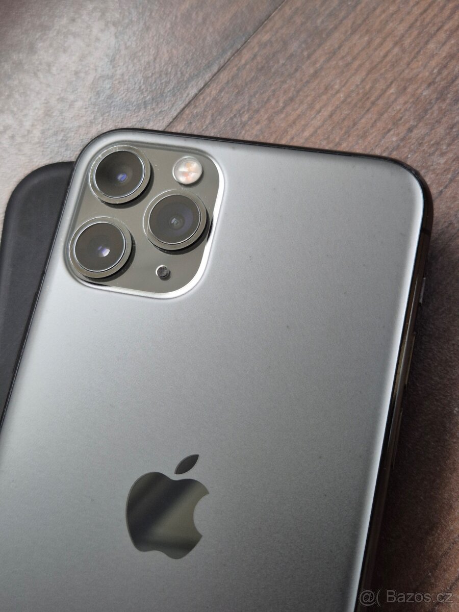 iPhone 11 Pro 64gb kapacita baterie 100% - 9