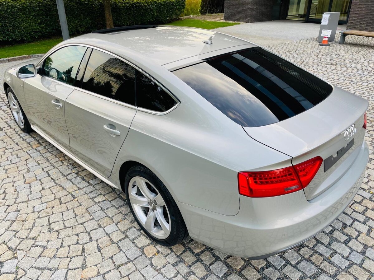 Audi A5 2.0TDI MANUÁL SPORTBACK S-LINE LED VÝHŘEV ALCANTARA - 9