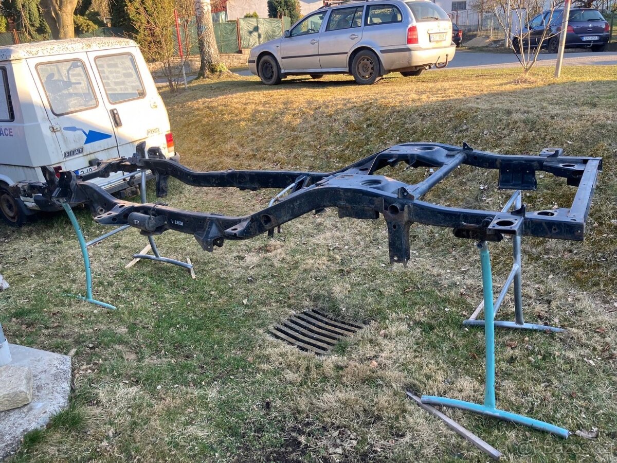 Rám Opel Frontera A sport - 9