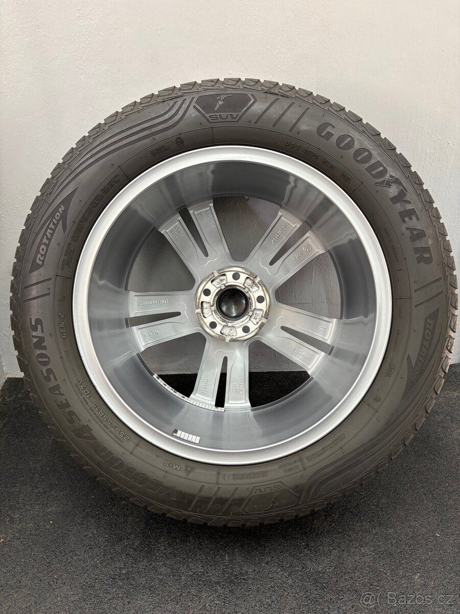 VW Touareg Sebring antracit 255/55/19 TPMS (J6) - 9