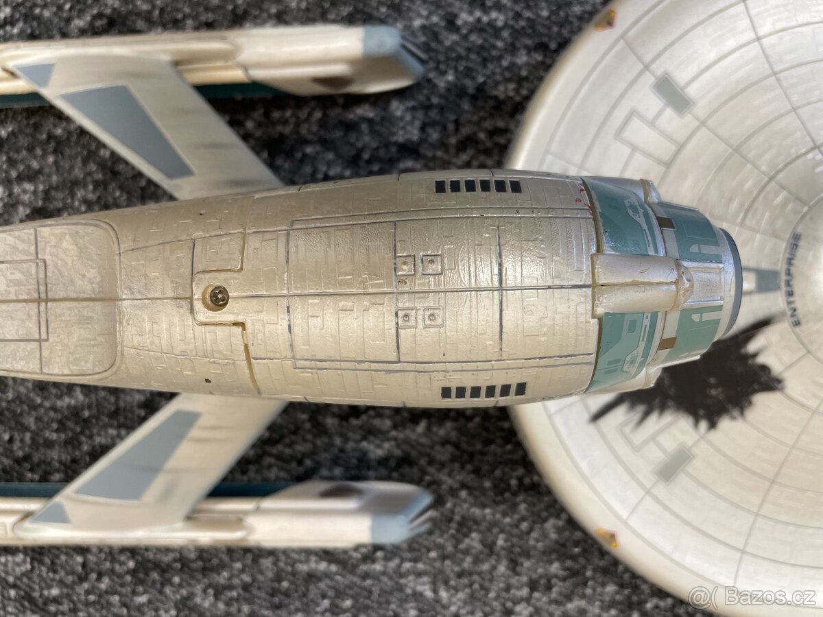 sleva USS Enterprise Diamond Select Khanův hněv - 9