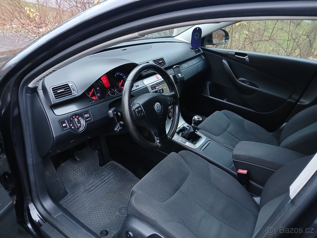 Passat b6 2.0tdi bez koroze - 9