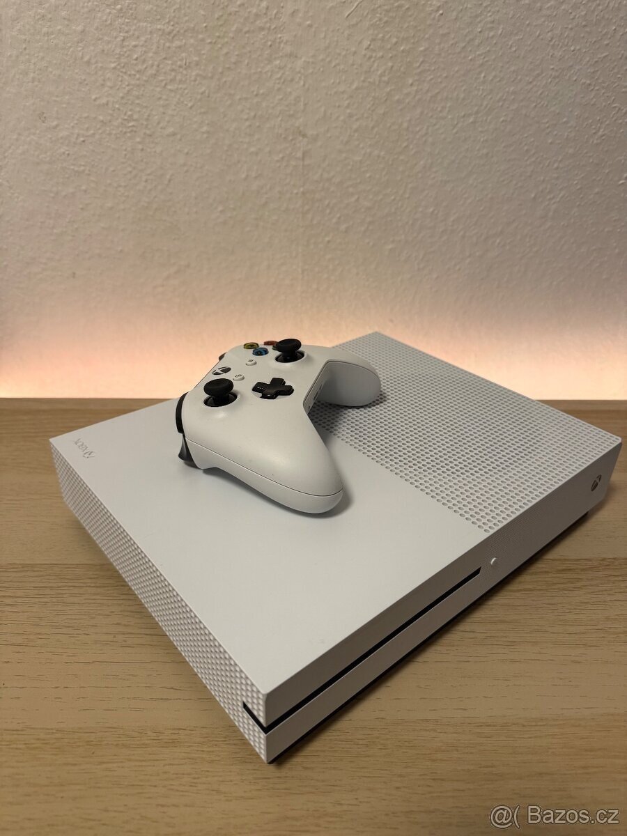 XBOX ONE S 1 TB V TOP STAVU - 9