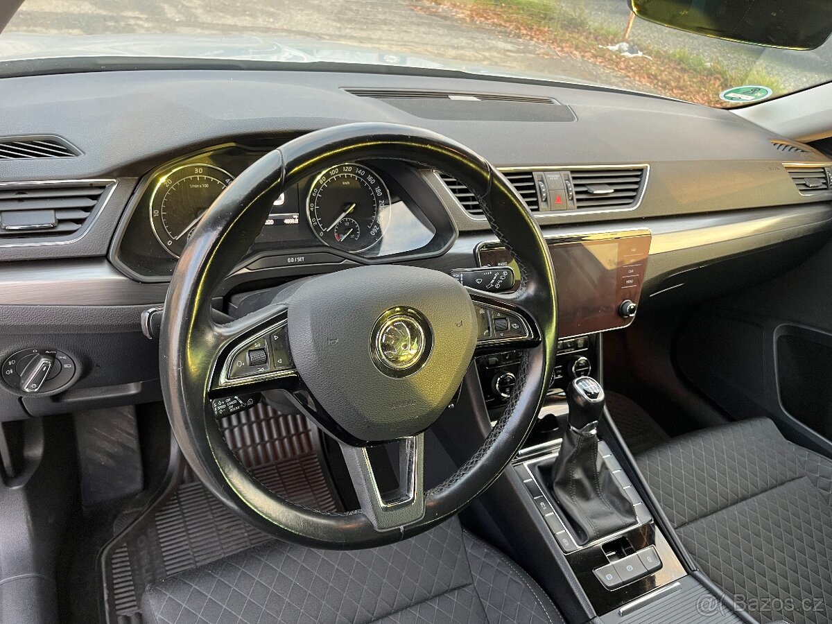 Škoda Superb 2.0tdi 140kw manuál po servisu nehavarované - 9