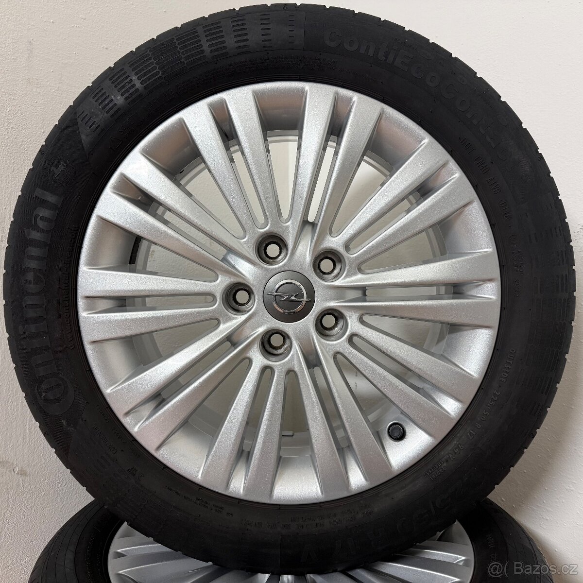 OPEL ASTRA/INSIGNIA 5x115 R17 ET44+LETNÍ 225/50R17 - 9