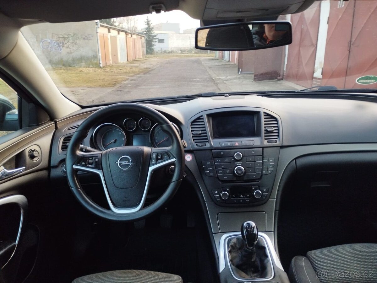 Insignia 2.0 CDTI - 9