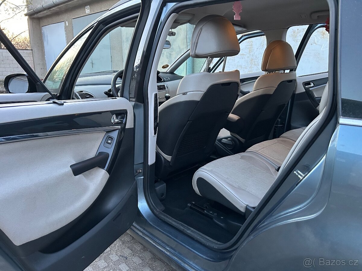 Prodám Citroën C4 Picasso 2.0 HDi 150 - 9