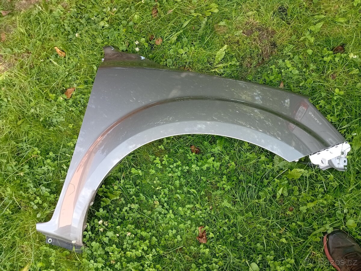 NISSAN NAVARA D23 RV 2020 BLATNÍK PRAVÝ A LEVÝ - 9