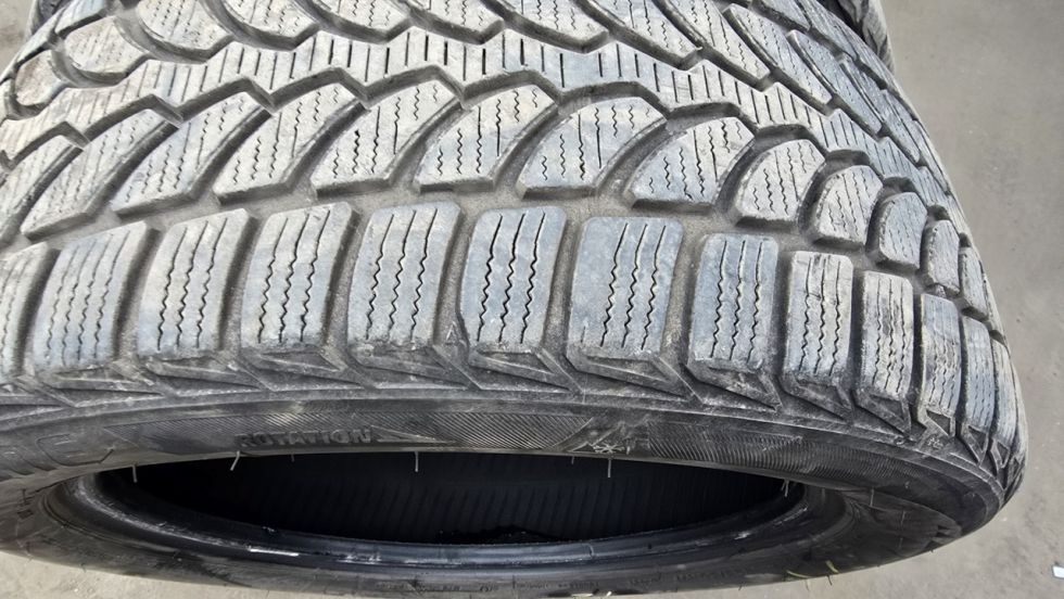 Zimní pneu 225/50/17 Bridgestone - 9