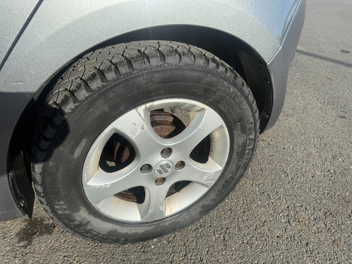 Suzuki Swift 1,3 DDiS 51 kW nova STK - 9