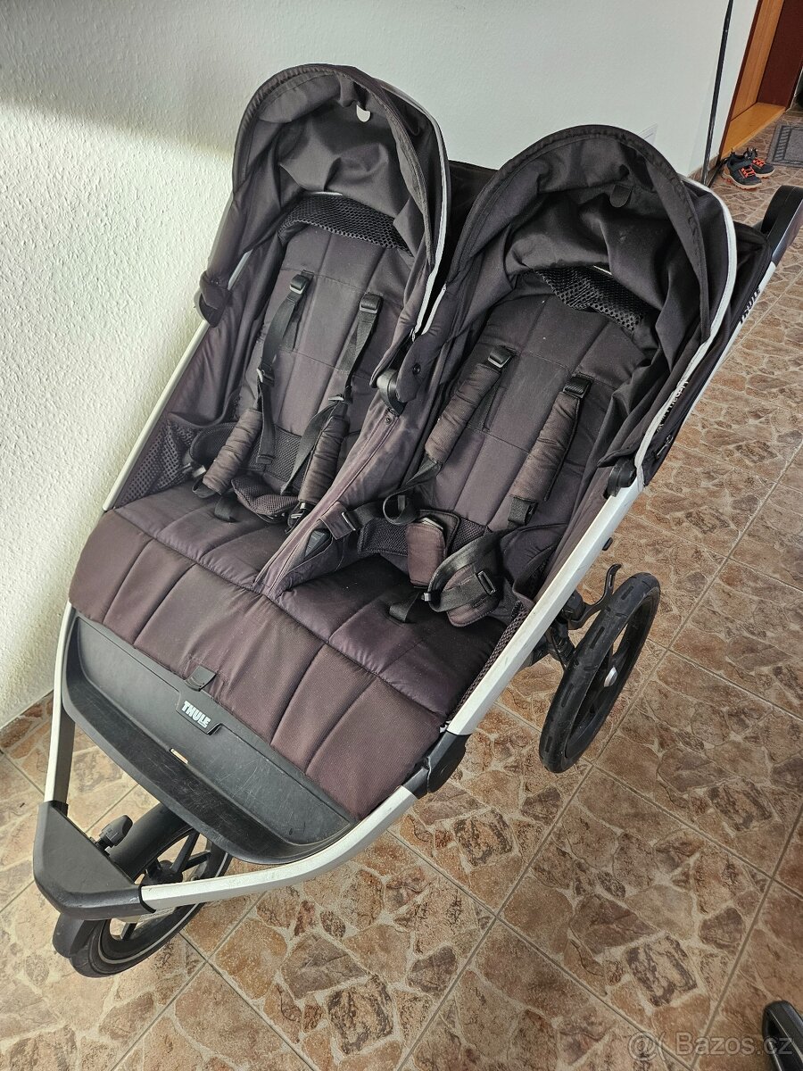 Kočárek Thule Urban Glide 2 pro dvojčata s fusaky. - 9