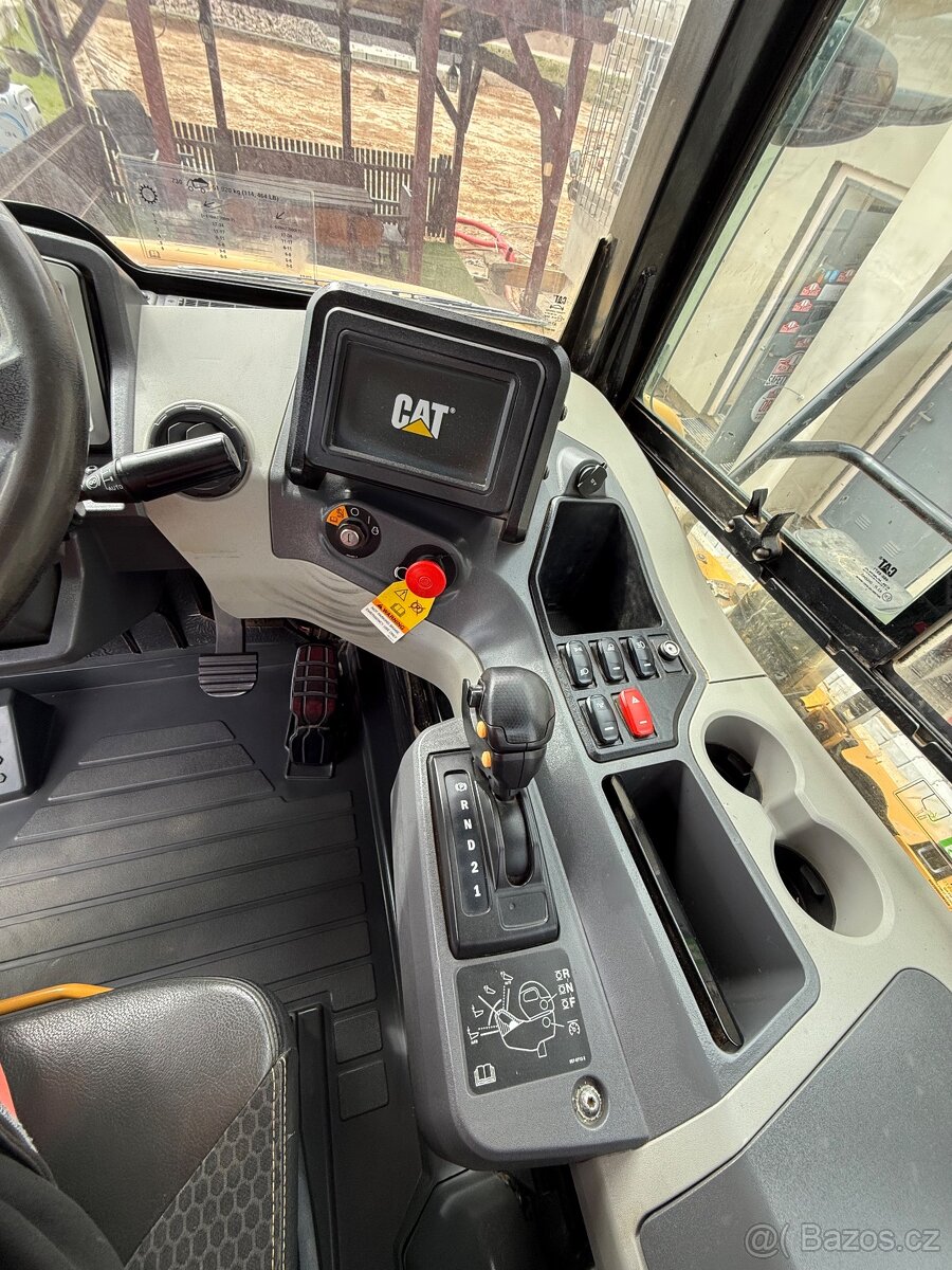 CAT- Caterpillar 730 DEMPR TOP Stav a na SPZ - 9