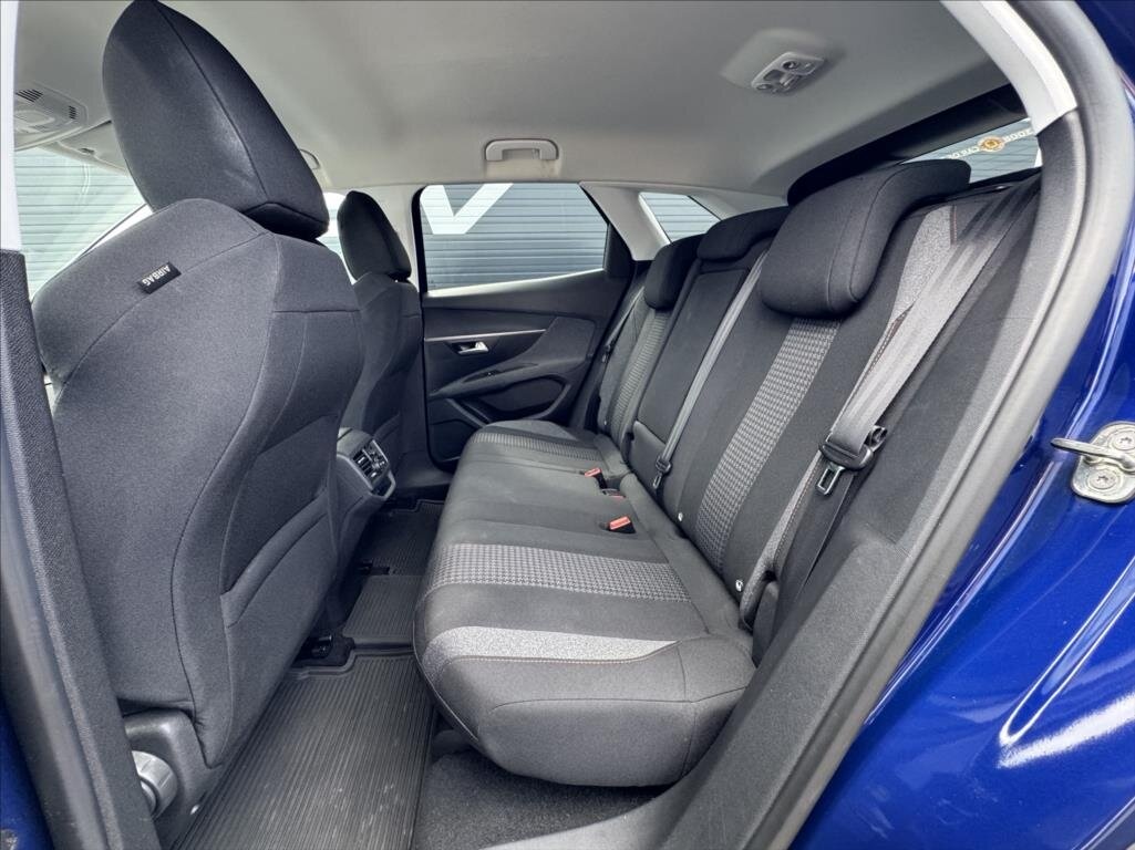 Peugeot 3008 1,2 (2017) - 9