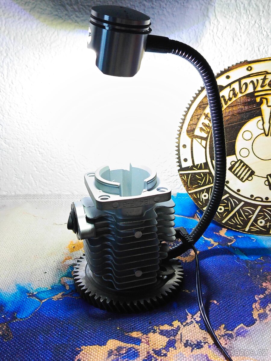 Lampička hlava válce - Autonábytek Kovář - 9