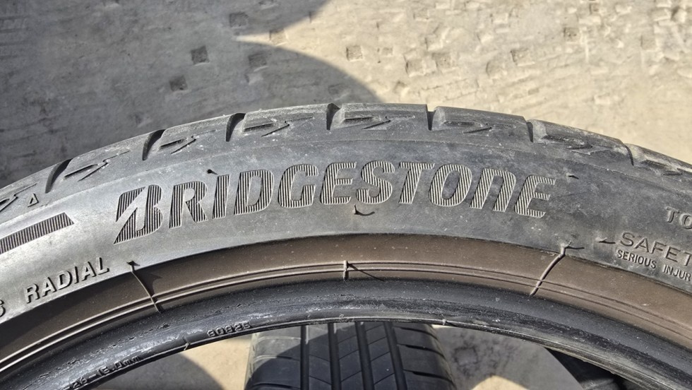 Letní pneu 225/40/18 Bridgestone - 9