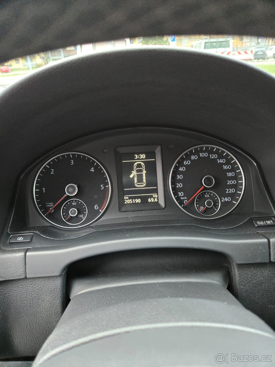 Volkswagen Golf Plus 1.6 TDi - 9