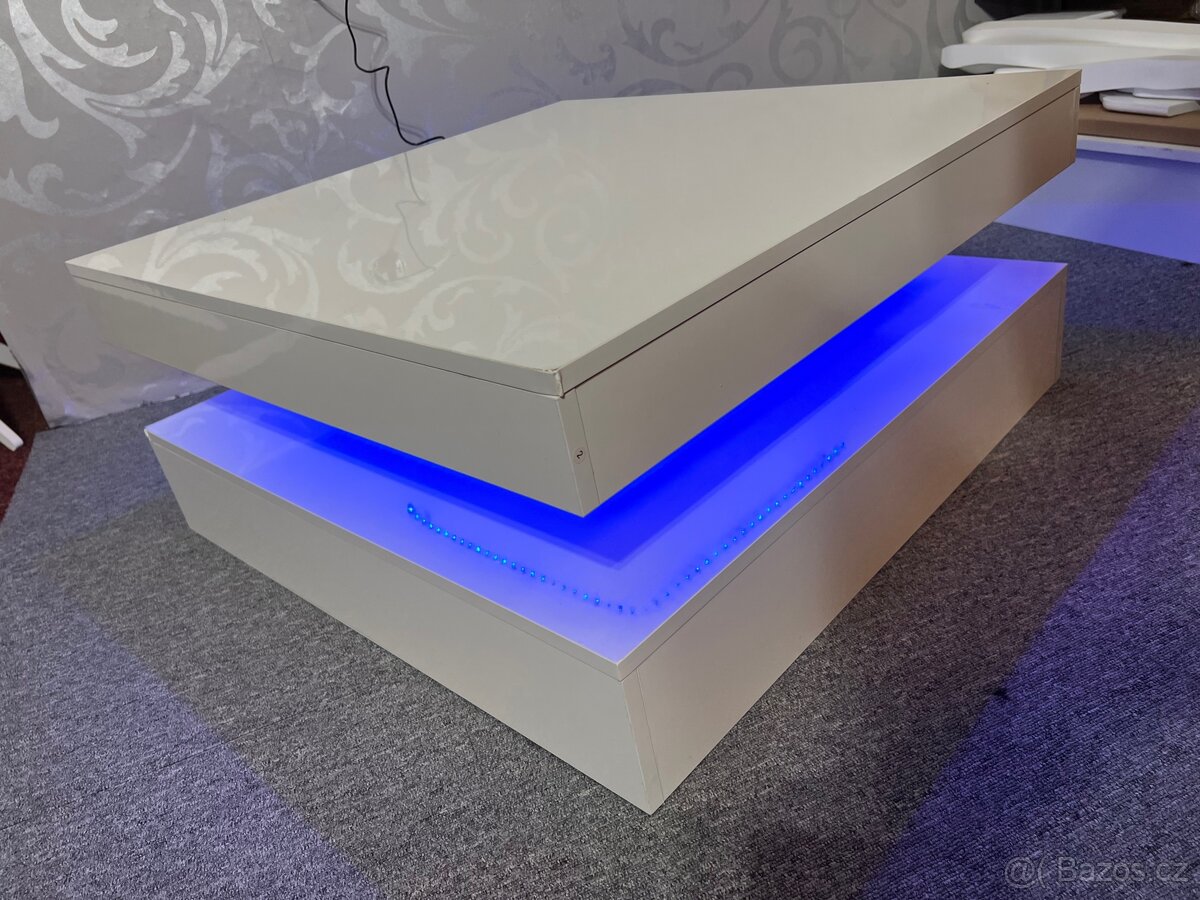 KONFERENČNÍ STOLEK - nový, ale lehce poškozen. - 9