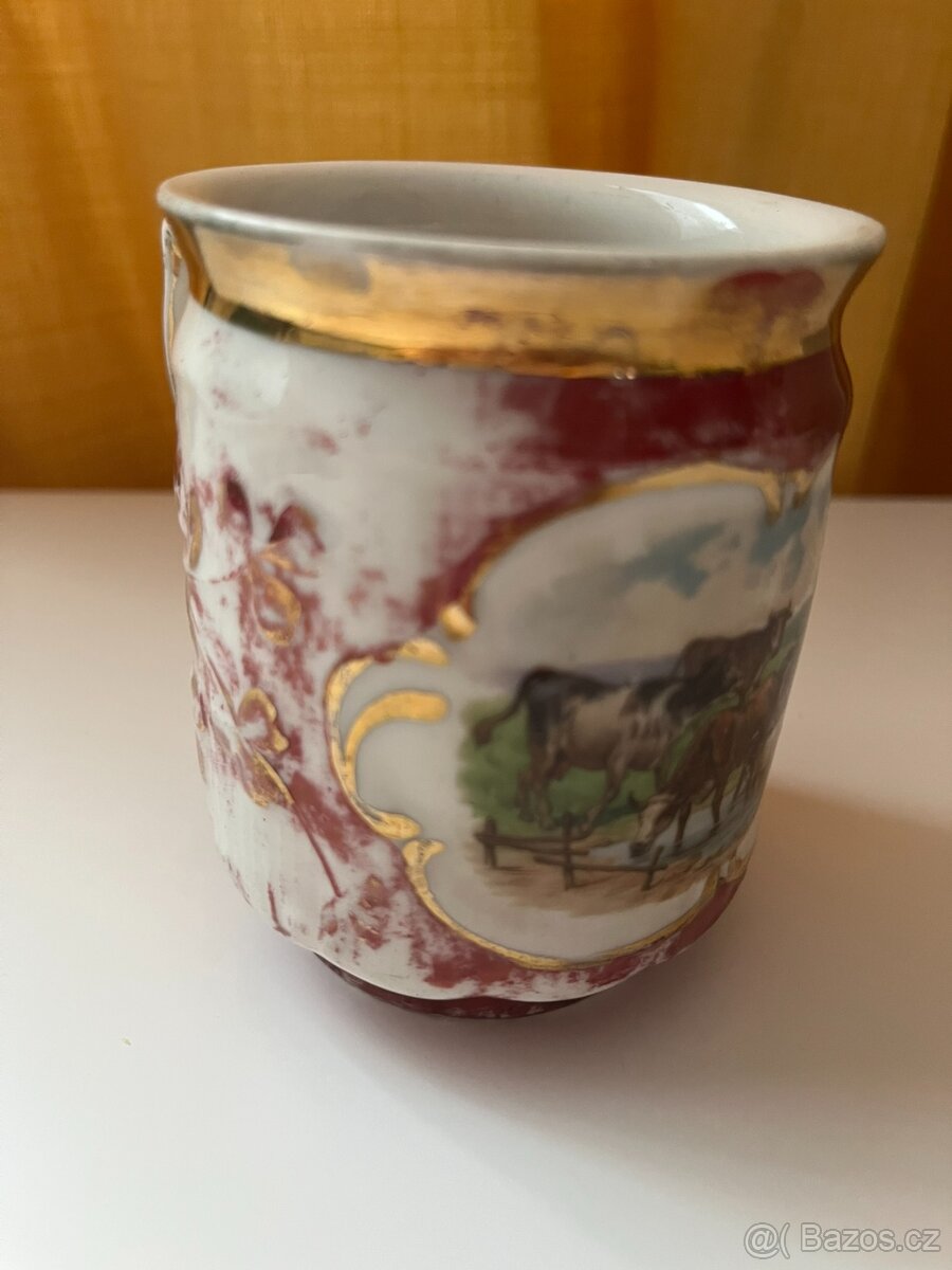 Starý hrnek - kafáč 3 ks; motivy - koně, krávy, jelen, srny - 9