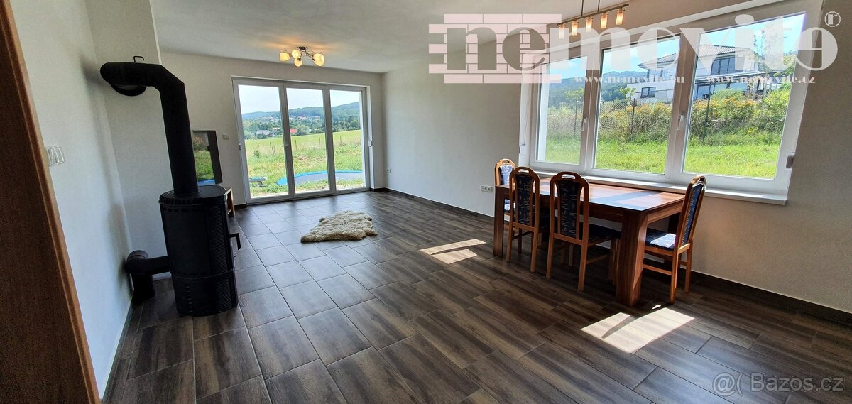 Exkluzivně nabízíme na pronájem rodinného domu v obci Svinař - 9
