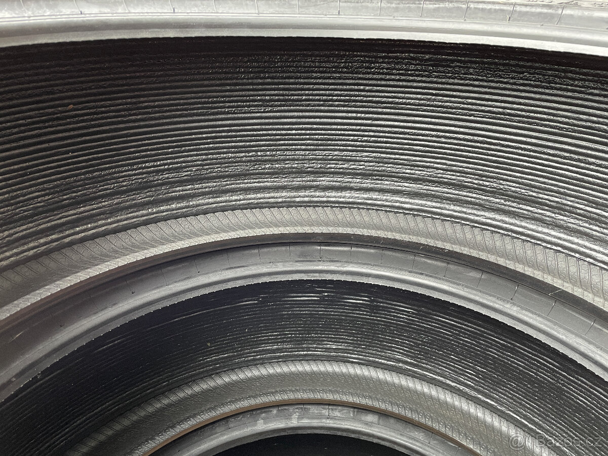 KODIAQ NOVÉ CONTINENTAL WC TS870P CS 235/45/20 100V DOT2025 - 9