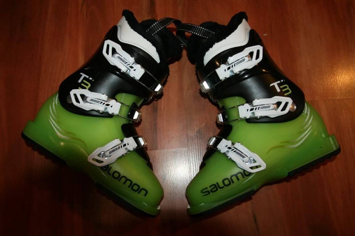 lyže head 107 cm , lyžaky - 9