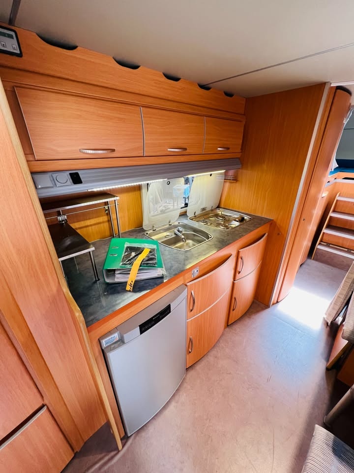 Karavan celoroční Stauber extreme 720 - 9