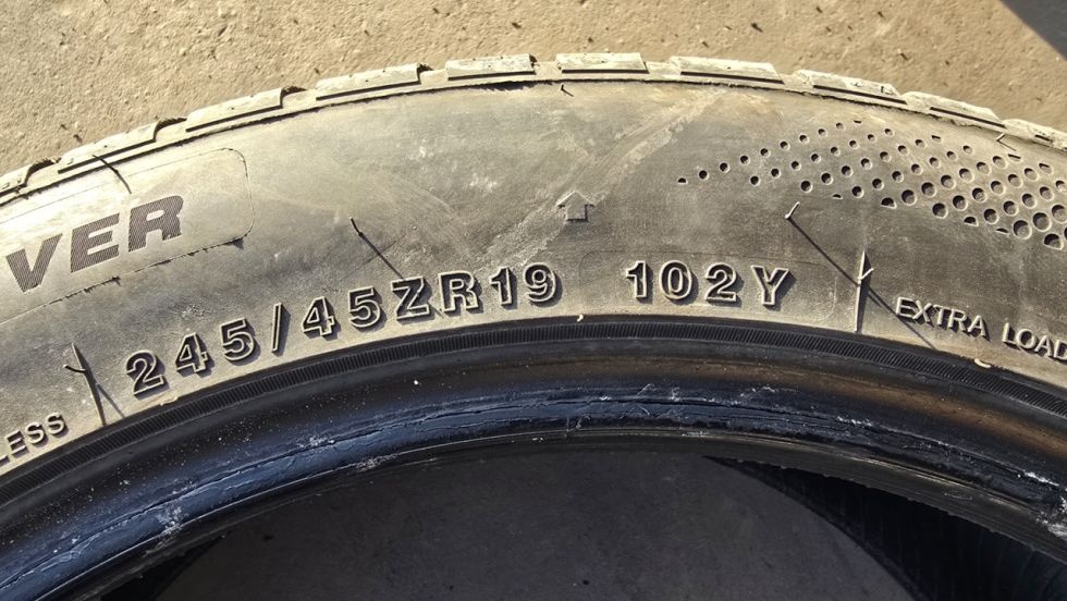 Zimní pneumatika 245/45/19 Imperial - 9