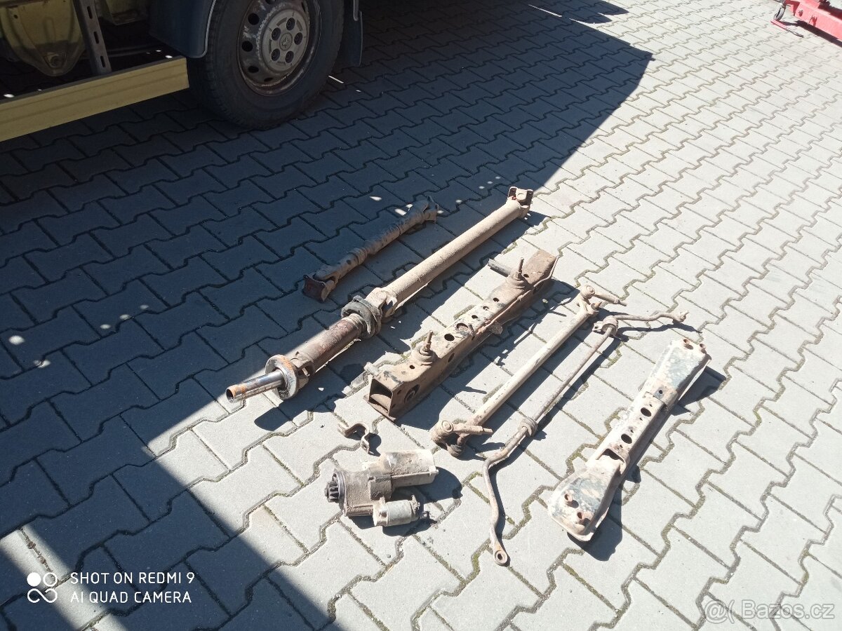 Prodám světlo Nissan Navara D22 - 9