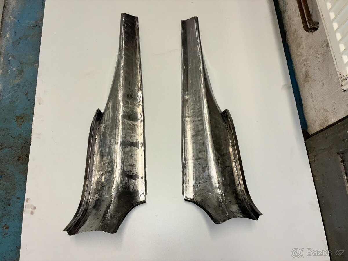 Vrchní část zadní kapsy Tatra 603-3 - 9