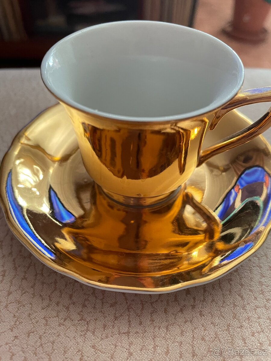 Set kávové soupravy 6 hrnečků a 6 taliřků - 9