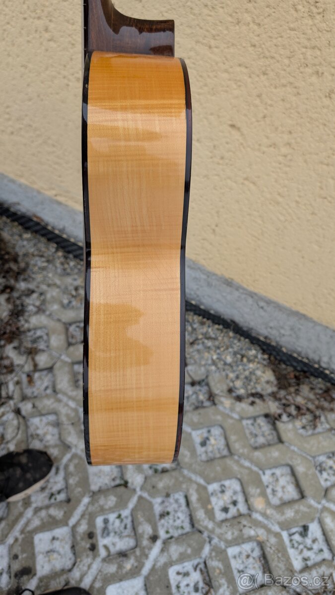 Kytara Schneider 4/4 - 9