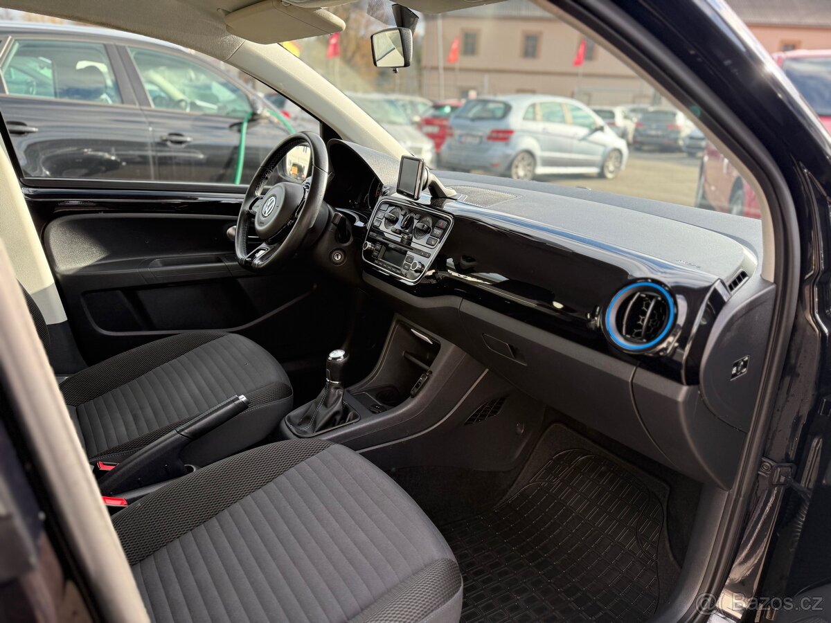 Volkswagen UP - 9