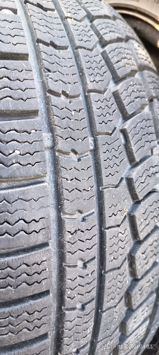 Pneu 195/50 R15 - 9