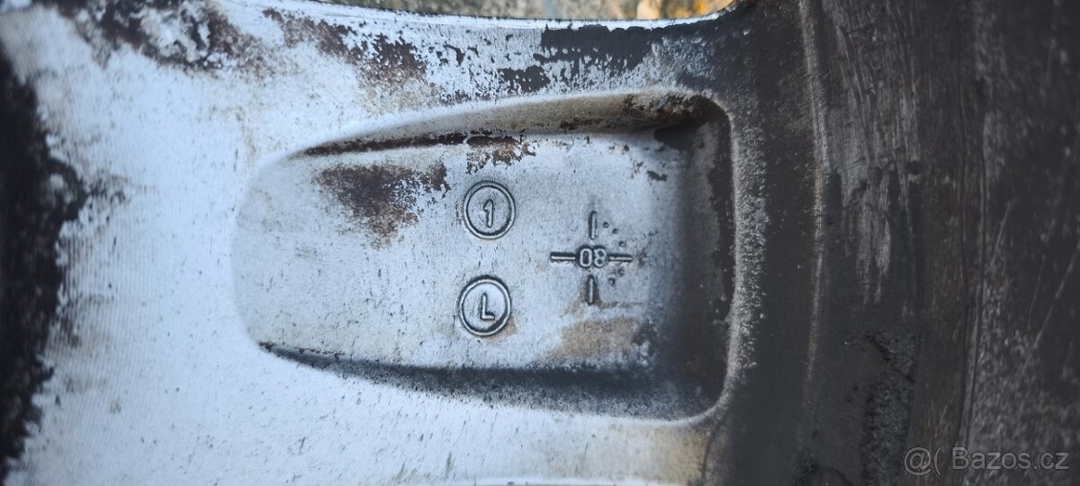 Sada orig.alu kol Ford S-Max 7Jx17H2ET55 5x108,nové ventilky - 9