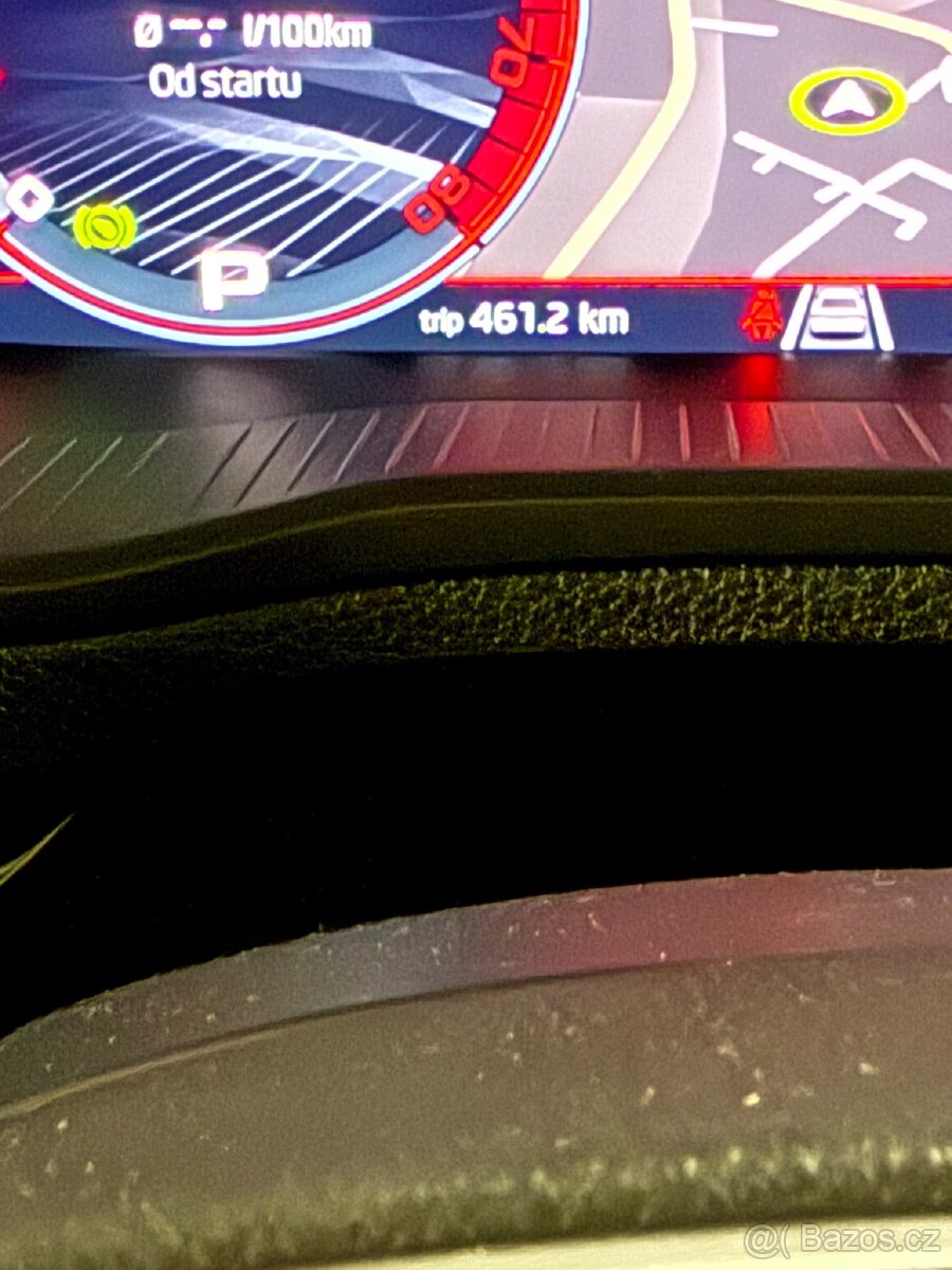 Škoda Karoq Sportline 1.5 TSI DSG nová, 416km, 5 let servis - 9