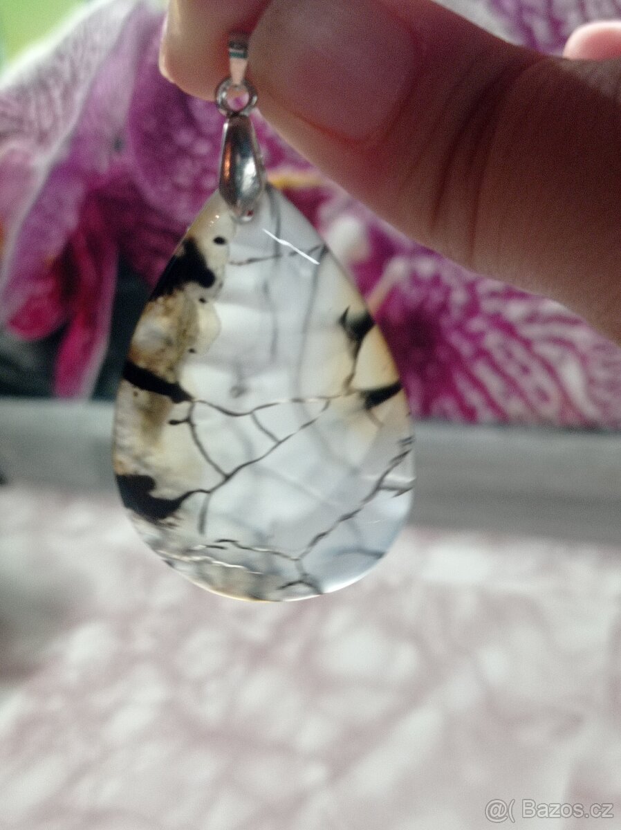 Přívěšky,prsteny,náramky,náhrdelníky,náušnice - 9