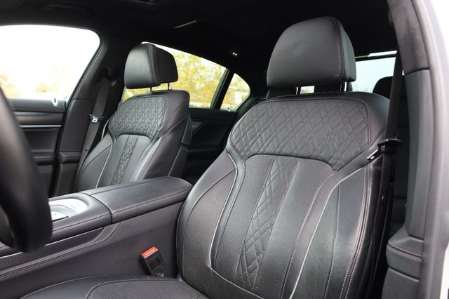 BMW 750Li 2019 - 9