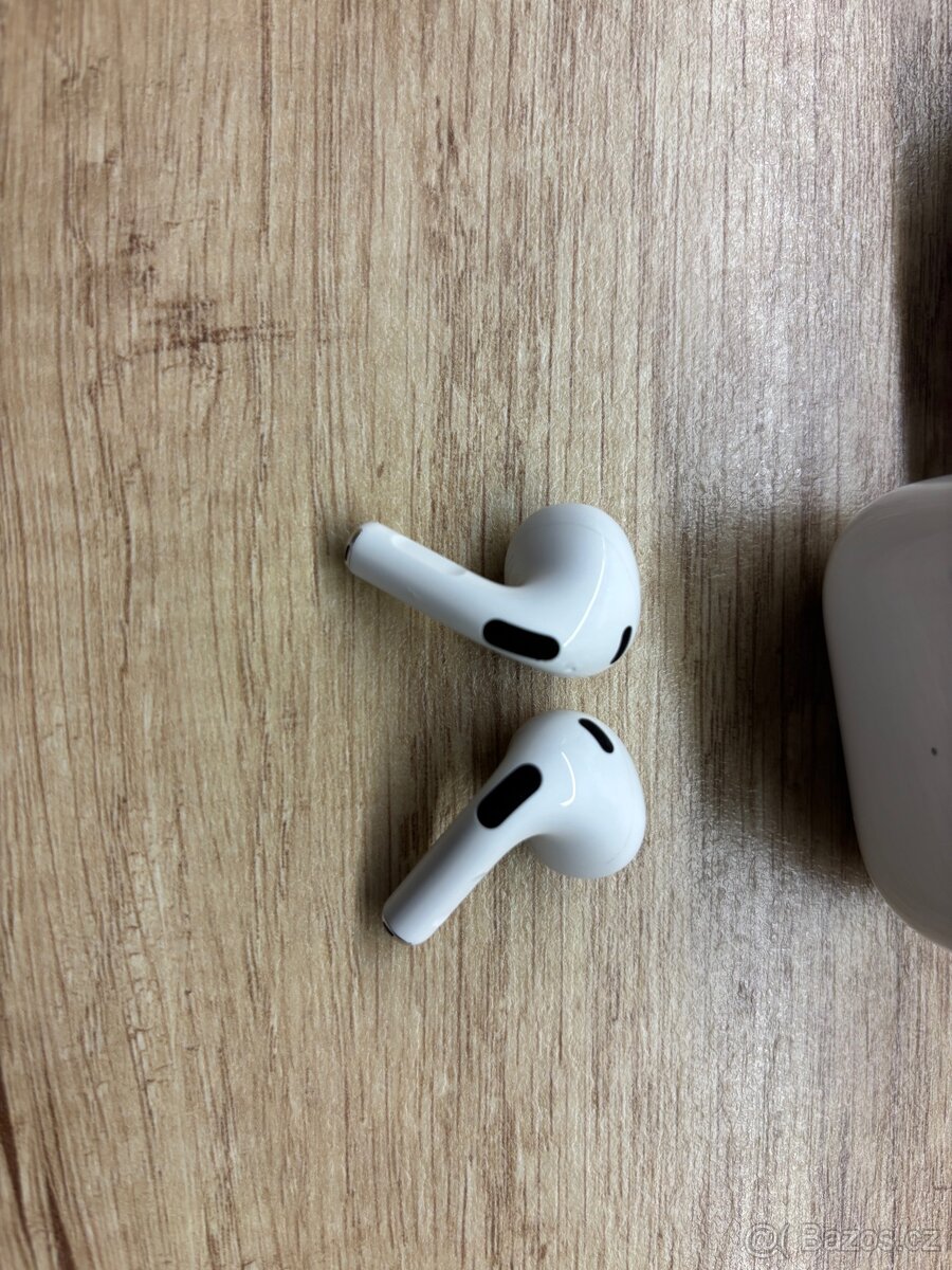 Apple Airpods 3.generace - 9