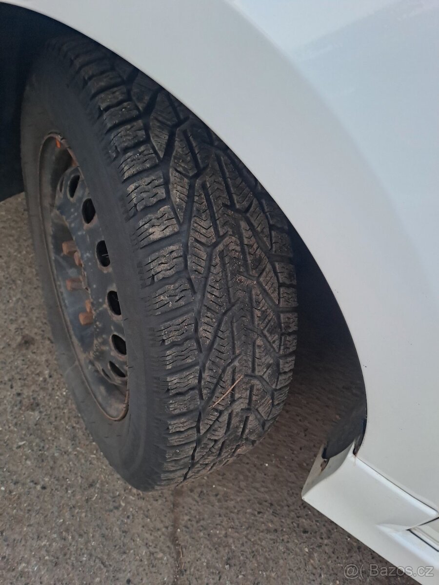 Hyundai i30 1,6 benzín/lpg 2010 - 9