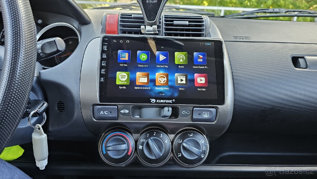 Prodám Honda Jazz II 1.3 i-DSI 2004 benzín - 9