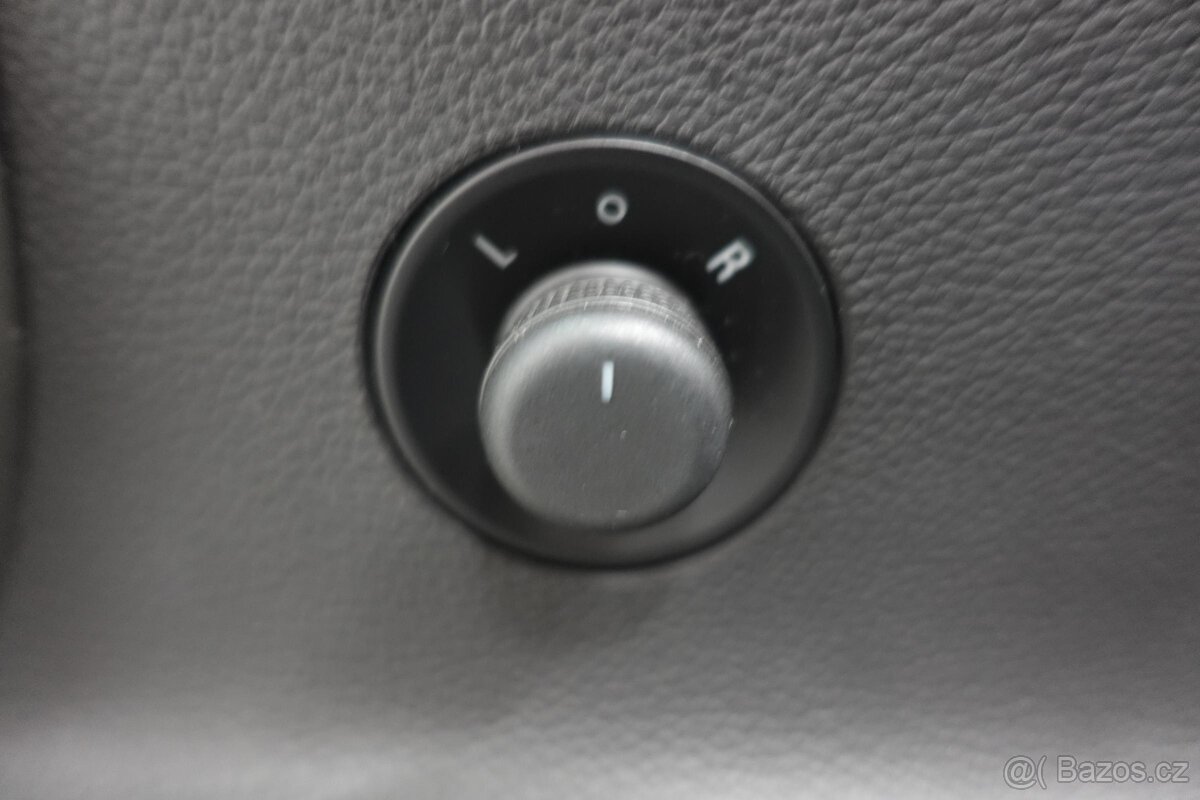 Opel Astra 1.6i , 85 kW benzín, 2012 - 9