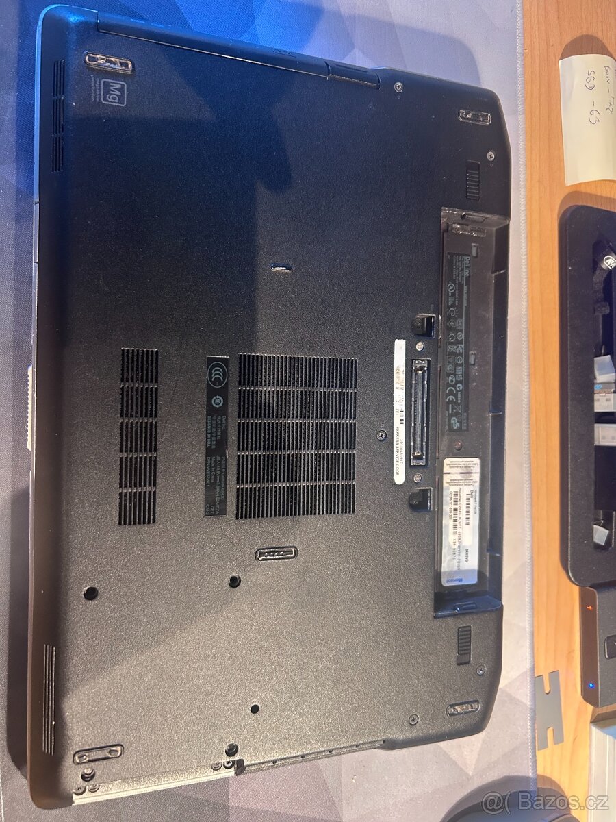 Dell Latitude E6420 - 9