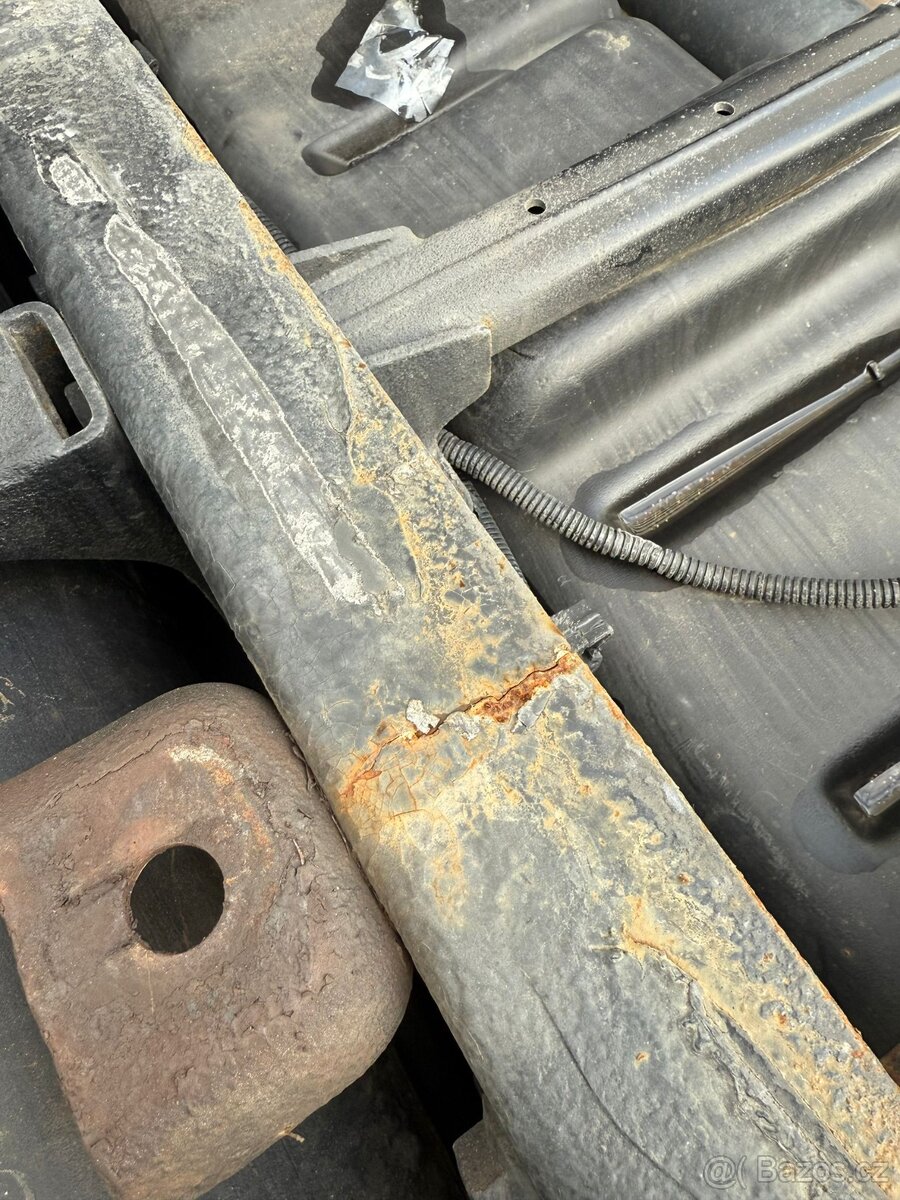 Iveco daily 35-180,twincab / šasi - 9