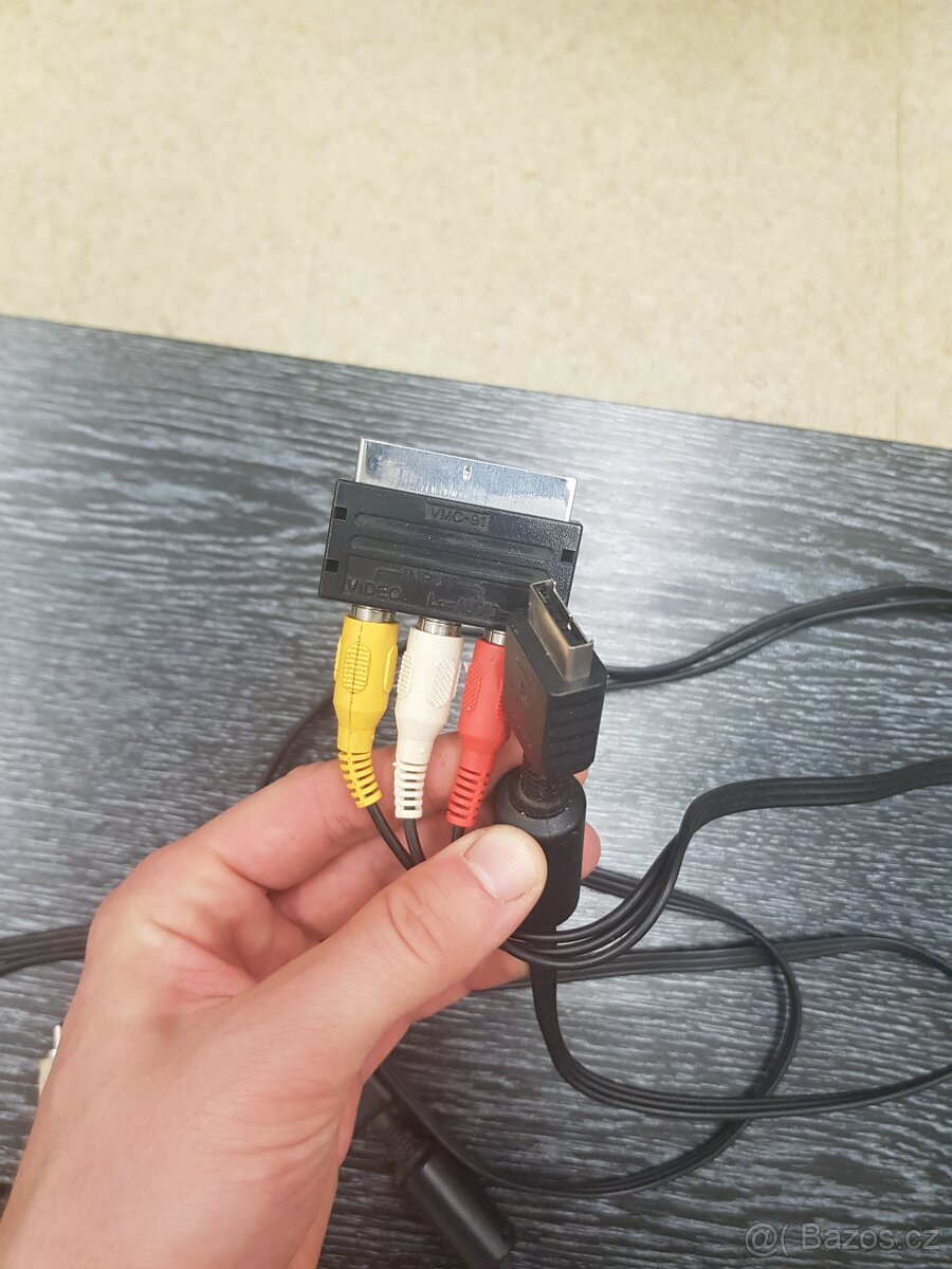 Ovladače a kabely k PS2 - 9